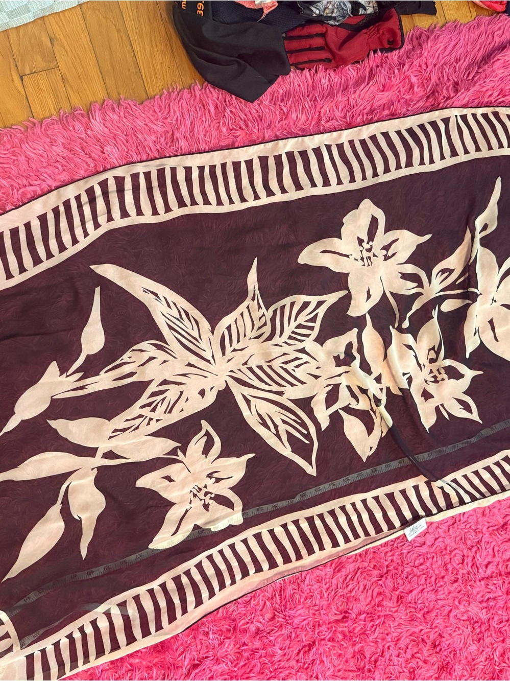Floral Border Scarf black and Cream